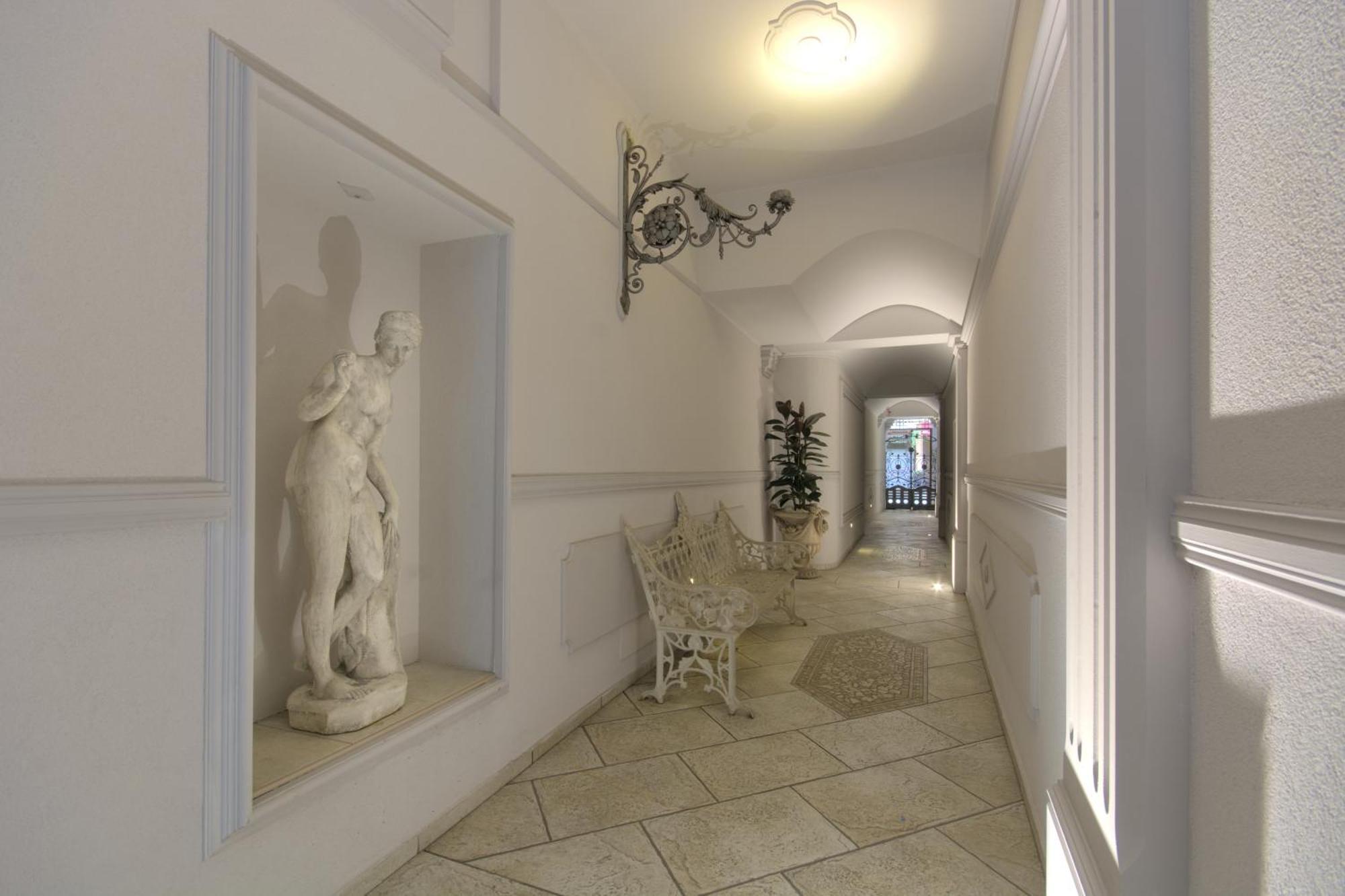 Imola Suites Exterior foto