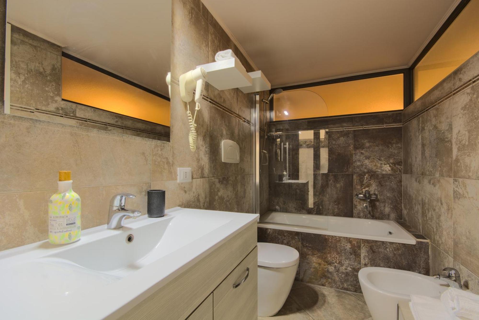 Imola Suites Exterior foto
